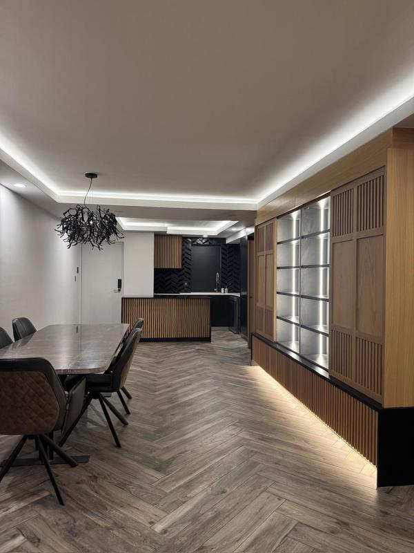 2 Bedroom Property for Sale in Sea Point Western Cape